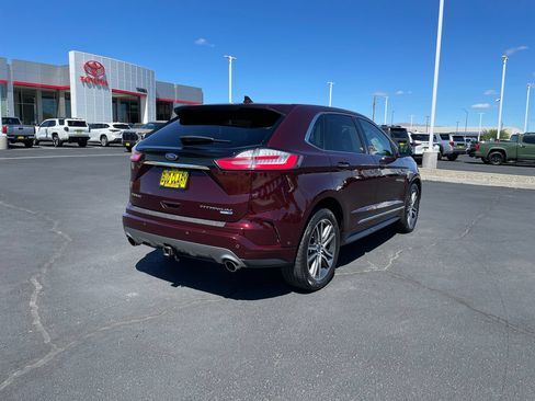 Used 2019 Ford Edge Titanium w/ Equipment Group 301A AWD/4WD image 3