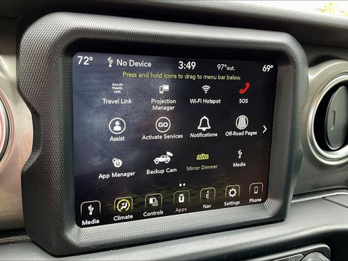 Used 2022 Jeep Wrangler Unlimited Sahara AWD/4WD image 17