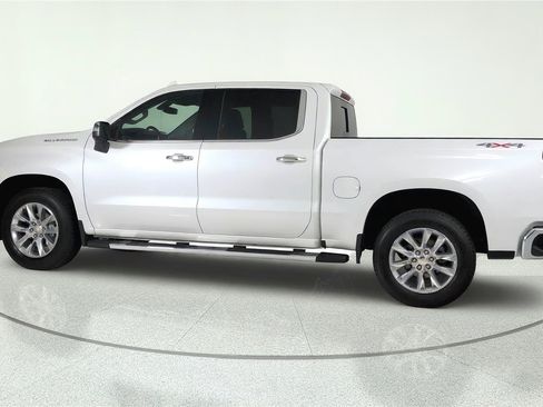 Used 2022 Chevrolet Silverado 1500 LTZ w/ LTZ Convenience Package II AWD/4WD image 3