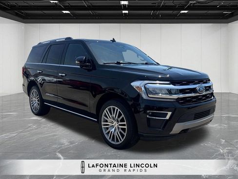 Used 2023 Ford Expedition Limited AWD/4WD image 7