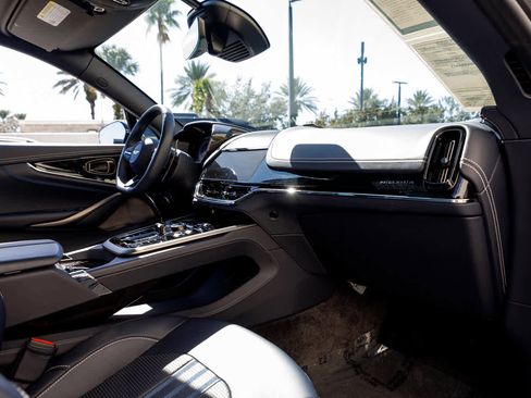 Used 2025 Aston Martin DBX 707 image 64