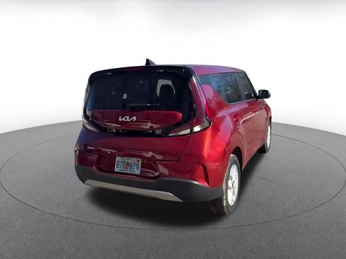 Used 2025 Kia Soul LX w/ LX Technology Package image 12