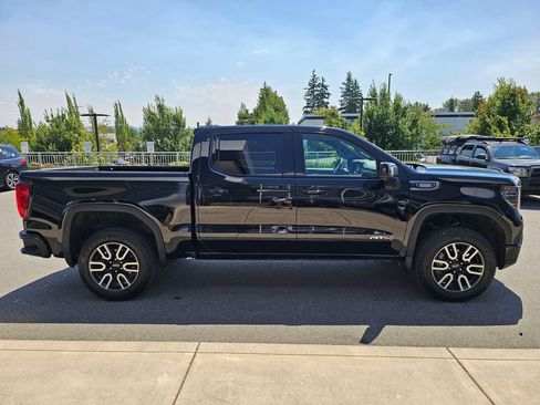 Used 2025 GMC Sierra 1500 AT4 w/ AT4 Preferred Package AWD/4WD image 6