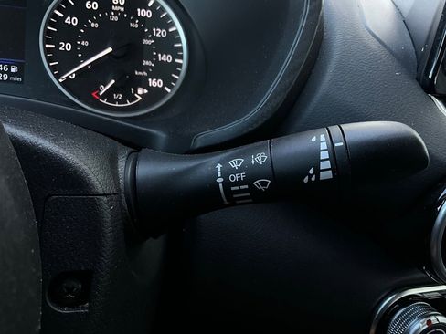 Used 2025 Nissan Sentra S image 32