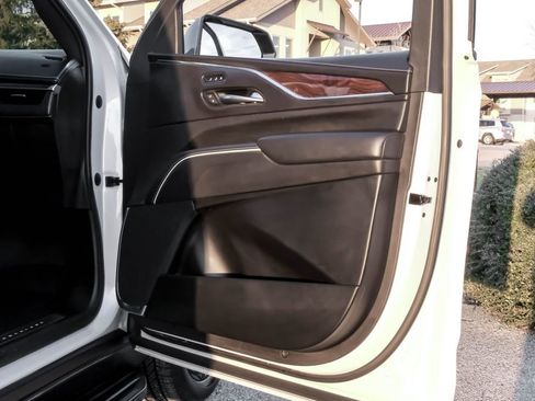 Used 2021 Cadillac Escalade Sport Platinum w/ LPO, Floor Liner Package image 63