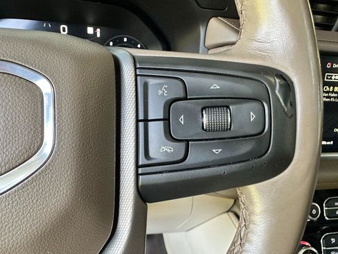 Used 2022 GMC Yukon Denali RWD image 47