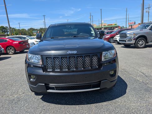 Used 2012 Jeep Grand Cherokee Altitude image 2