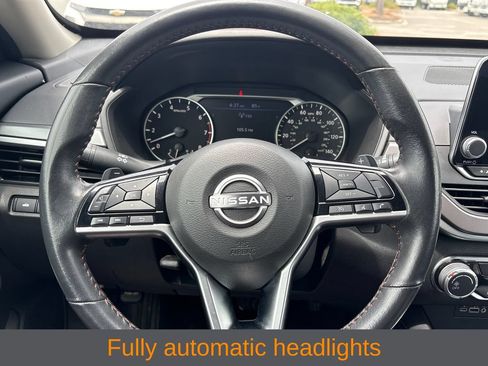 Used 2024 Nissan Altima 2.5 SR FWD image 5