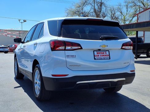 Used 2024 Chevrolet Equinox LT image 3