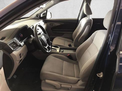 Used 2019 Honda Pilot LX image 16