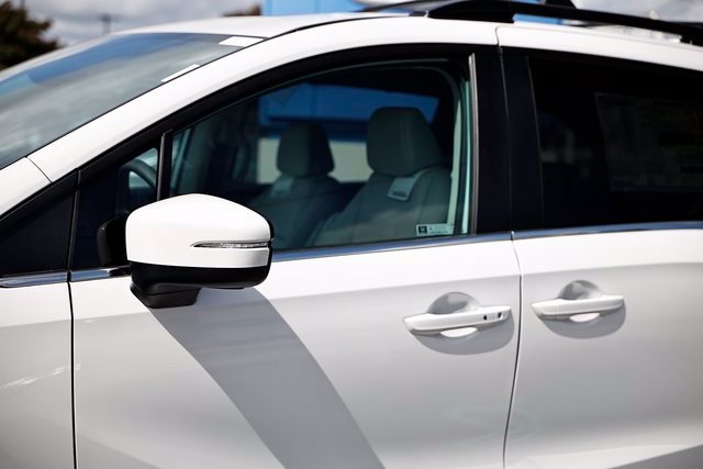 New 2027 Honda Odyssey EX-L image 7