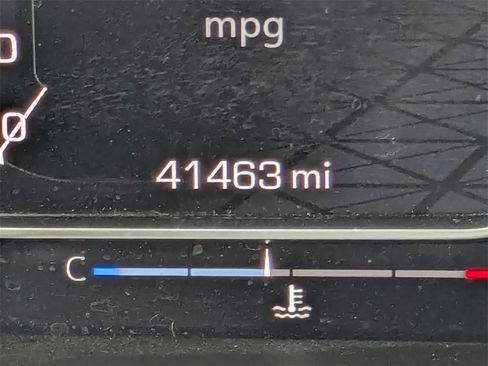 Used 2024 GMC Sierra 1500 SLT image 29