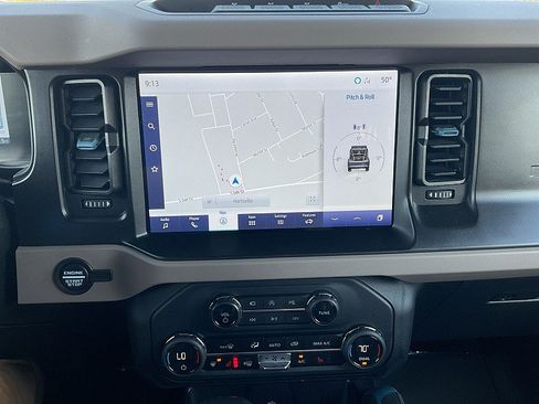 Used 2023 Ford Bronco Wildtrak AWD/4WD image 40