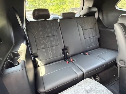 New 2026 Buick Enclave Avenir w/ Super Cruise Package image 16