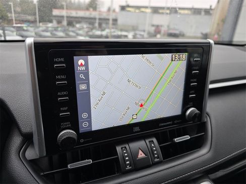 Certified 2020 Toyota RAV4 Limited image 27