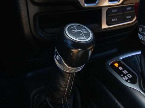 Used 2021 Jeep Wrangler Unlimited Sahara w/ Cold Weather Group AWD/4WD image 30