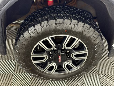 Used 2021 GMC Sierra 3500 AT4 w/ Gooseneck/5TH Wheel Package image 13