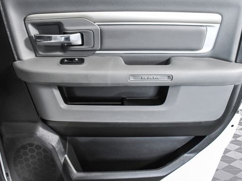 Used 2020 RAM 1500 Classic SLT w/ Trailer Tow Group image 24