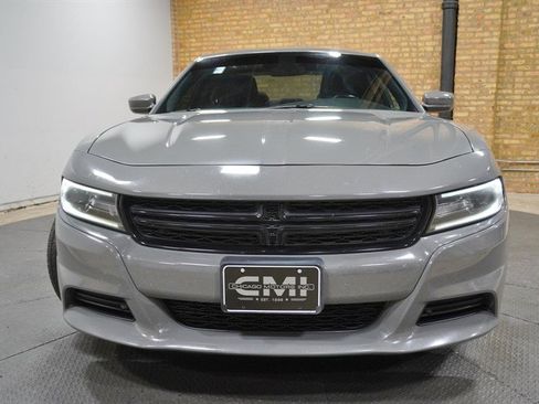 Used 2019 Dodge Charger SXT RWD image 4