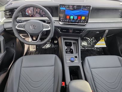 New 2026 Volkswagen Tiguan SE R-Line
