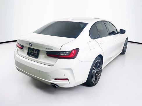 Used 2023 BMW 330i Sedan w/ Driving Assistance Package RWD image 9