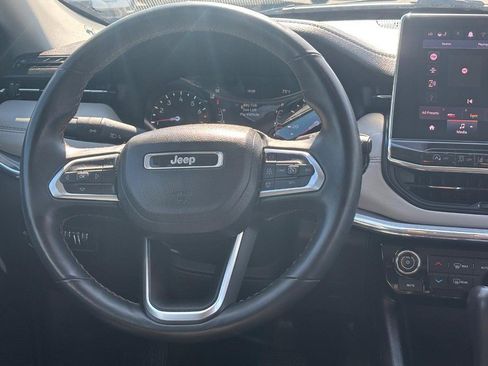 Used 2022 Jeep Compass Limited image 14