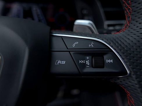 Used 2023 Audi RS Q8 AWD/4WD image 32