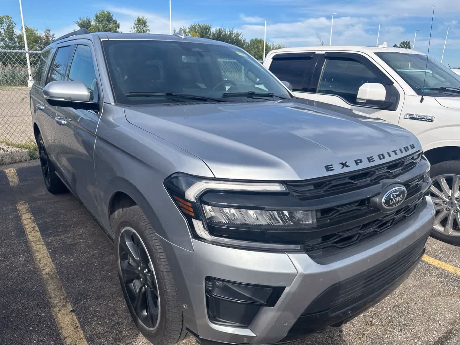 Used 2022 Ford Expedition Limited AWD/4WD image 9