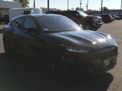 Used 2021 Ford Mustang Mach-E California Route 1 RWD image 10