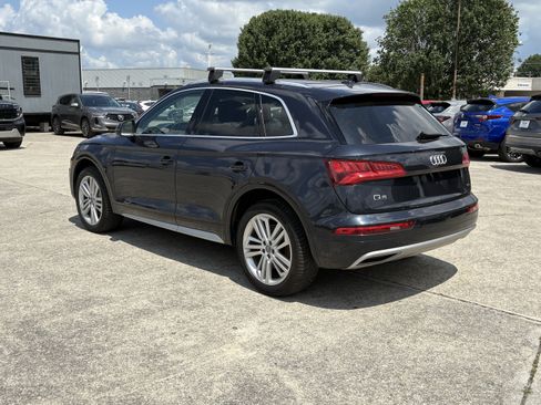 Used 2019 Audi Q5 2.0T Premium Plus w/ Premium Plus Package AWD/4WD image 3