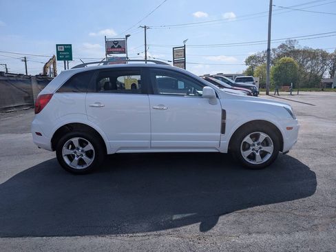 Used 2015 Chevrolet Captiva Sport LT w/ Convenience Package FWD image 2
