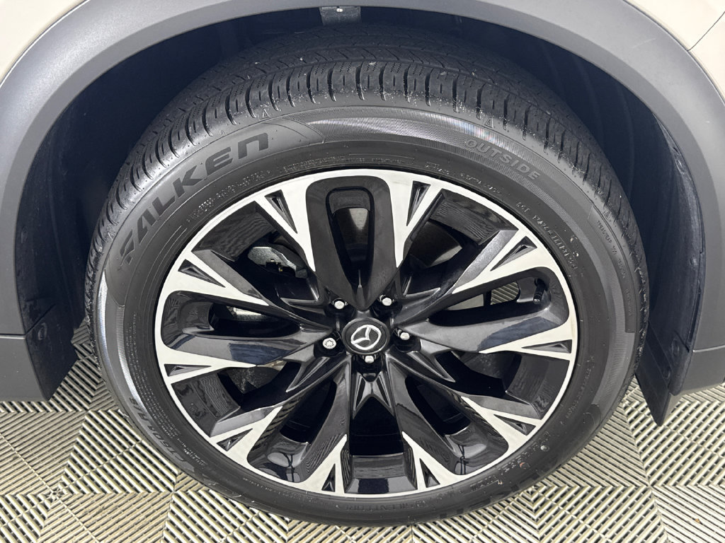 Certified 2025 MAZDA CX-90 Plug-In Hybrid w/ Premium Plus AWD/4WD image 13