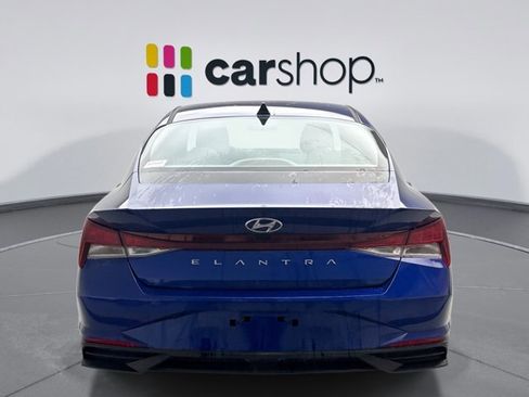 Used 2023 Hyundai Elantra SEL image 4
