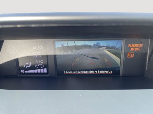 Used 2015 Subaru Forester 2.5i Limited image 18