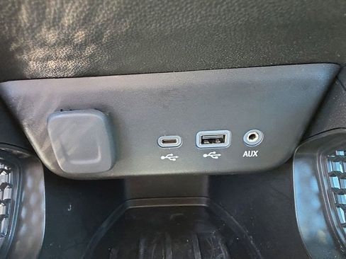 Used 2023 Chevrolet TrailBlazer LT w/ Convenience Package FWD image 19