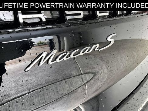 Used 2024 Porsche Macan S AWD/4WD image 40
