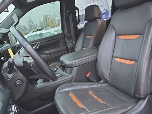 Used 2025 GMC Sierra 1500 AT4 w/ AT4 Premium Package image 14