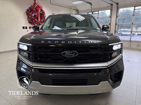 New 2025 Ford Expedition Platinum w/ Platinum Ultimate Package image 3