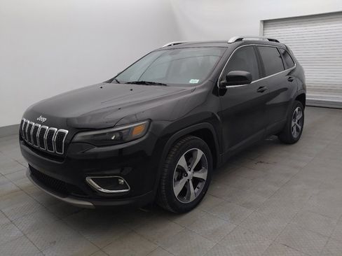Used 2019 Jeep Cherokee Limited image 2