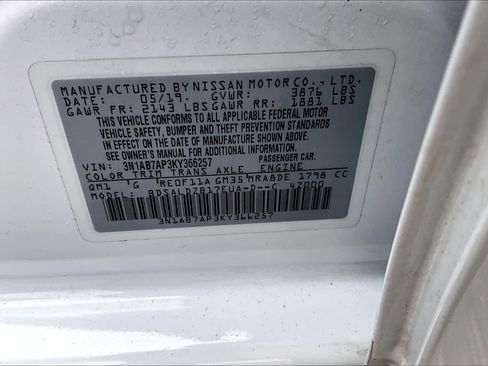 Certified 2019 Nissan Sentra SV image 32