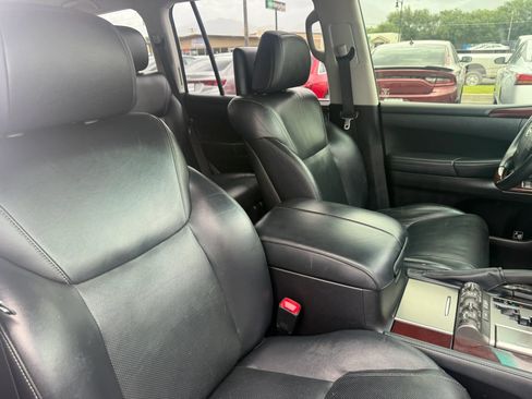 Used 2014 Lexus LX 570 4WD w/ Luxury Package image 35