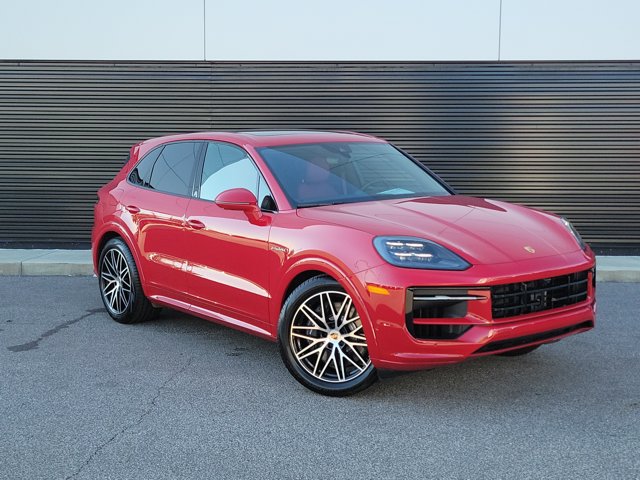 Certified 2025 Porsche Cayenne E-Hybrid AWD/4WD image 7