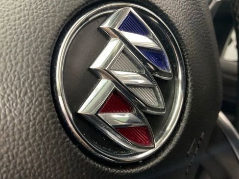 Used 2022 Buick Envision Preferred FWD image 47