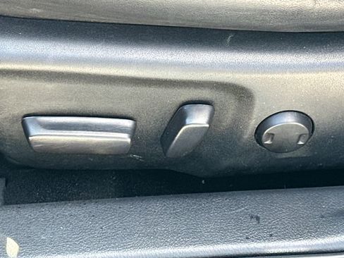 Used 2015 Toyota Camry SE image 35