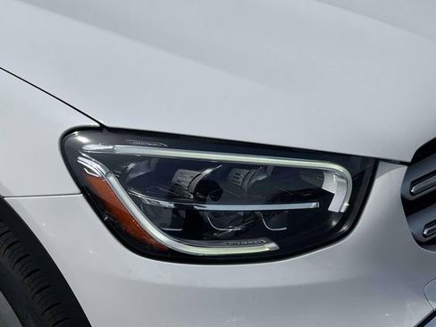 Used 2022 Mercedes-Benz GLC 300 w/ Premium Package Lite image 14