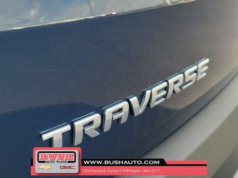 Used 2023 Chevrolet Traverse LT FWD image 7