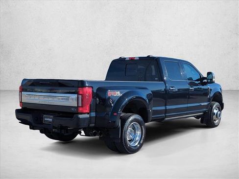 Used 2021 Ford F350 Platinum image 5