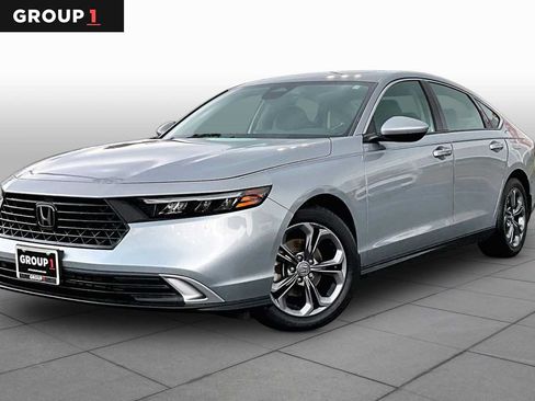 Used 2023 Honda Accord EX image 1