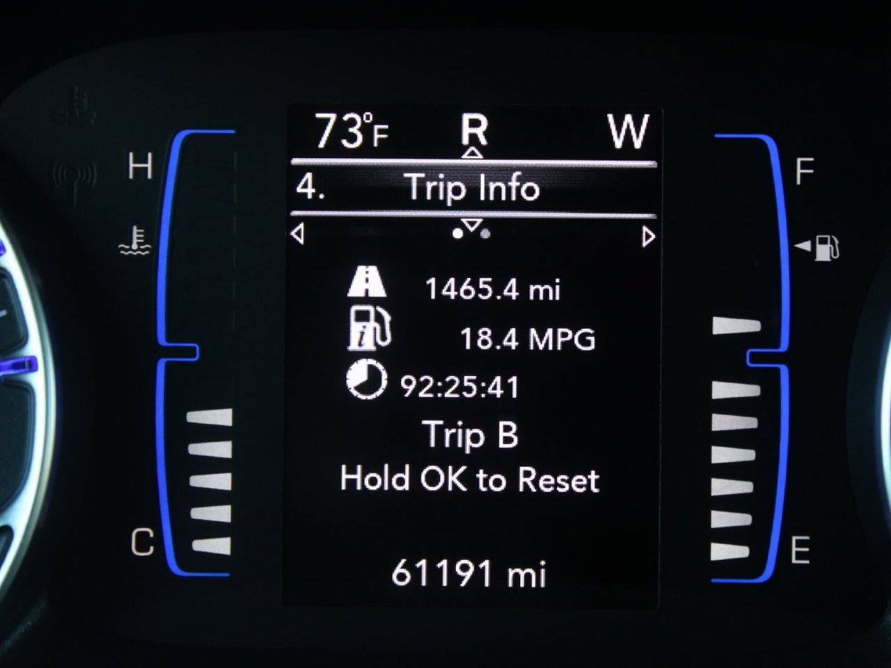 Used 2024 Chrysler Voyager LX FWD image 17