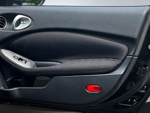 Used 2012 Nissan 370Z Coupe RWD image 23
